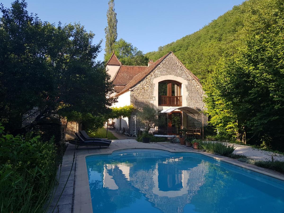 Bed and Breakfast Le Moulin De Jules Et Akasha Murat Exterior foto